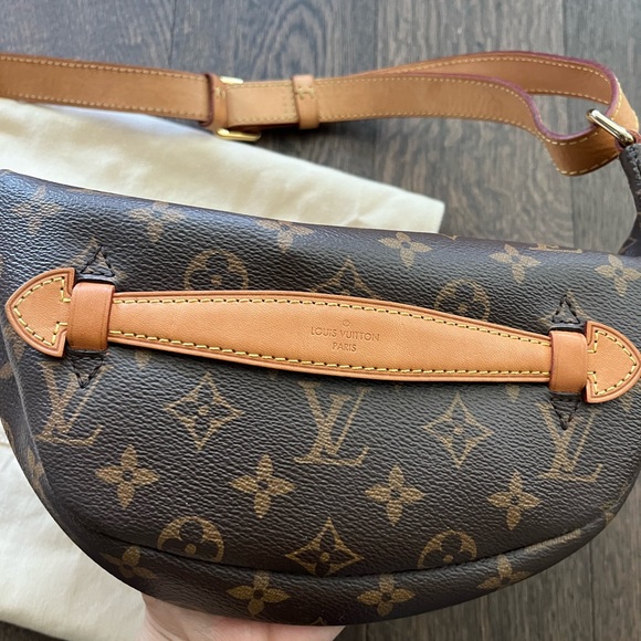 LV Bumbag - Picture 2 of 7